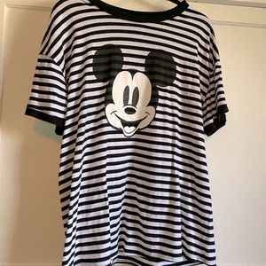 Disney Mickey Mouse Women’s tee plus size 1X